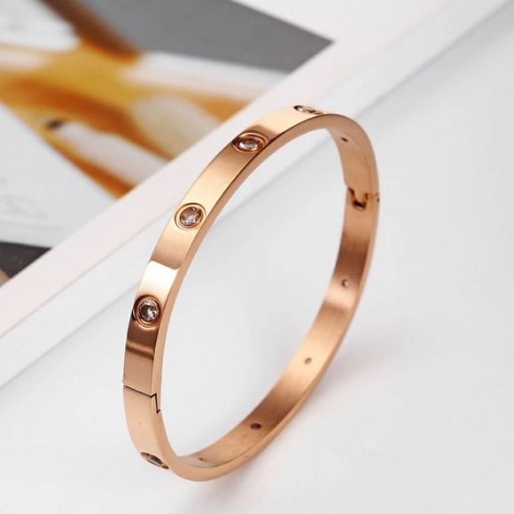 everrealli Jewelry - NEW Rose Gold Round Diamond Bangle Bracelet